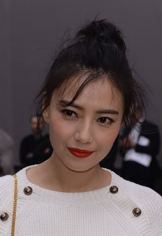 外媒太实在了,高圆圆的图不p就放出来,确定不怕掉粉?