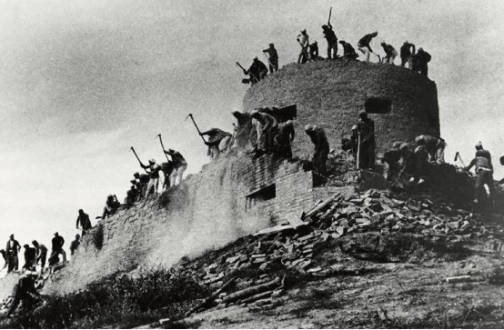 ��ս14�꣬�й�ս�������˶����ձ����ӣ����ڡ��������硱��