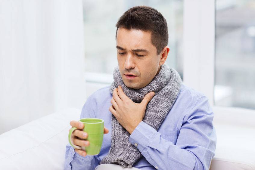 咽喉炎频繁发作，或与4个原因有关，了解后，及时改善