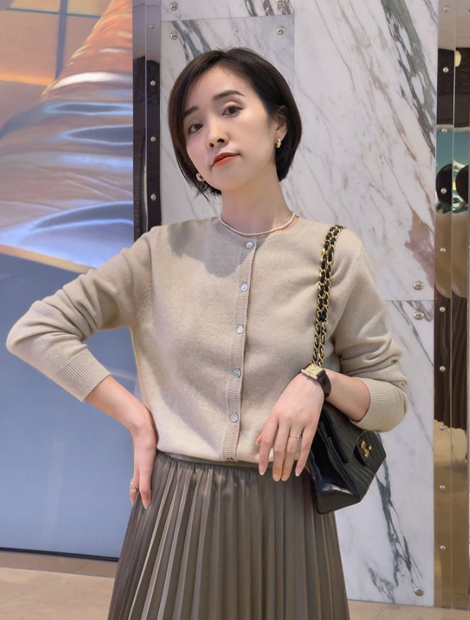 淘宝中老年春秋女装,适合40岁女人的春季穿搭?