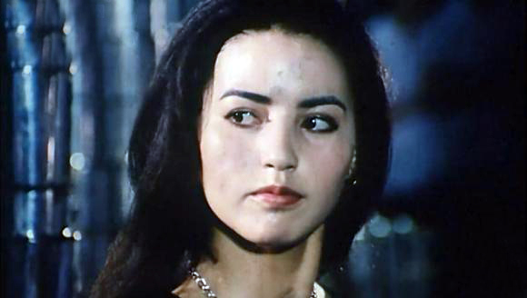 帕夏·乌买尔原本是新疆歌舞团的一名舞蹈演员.