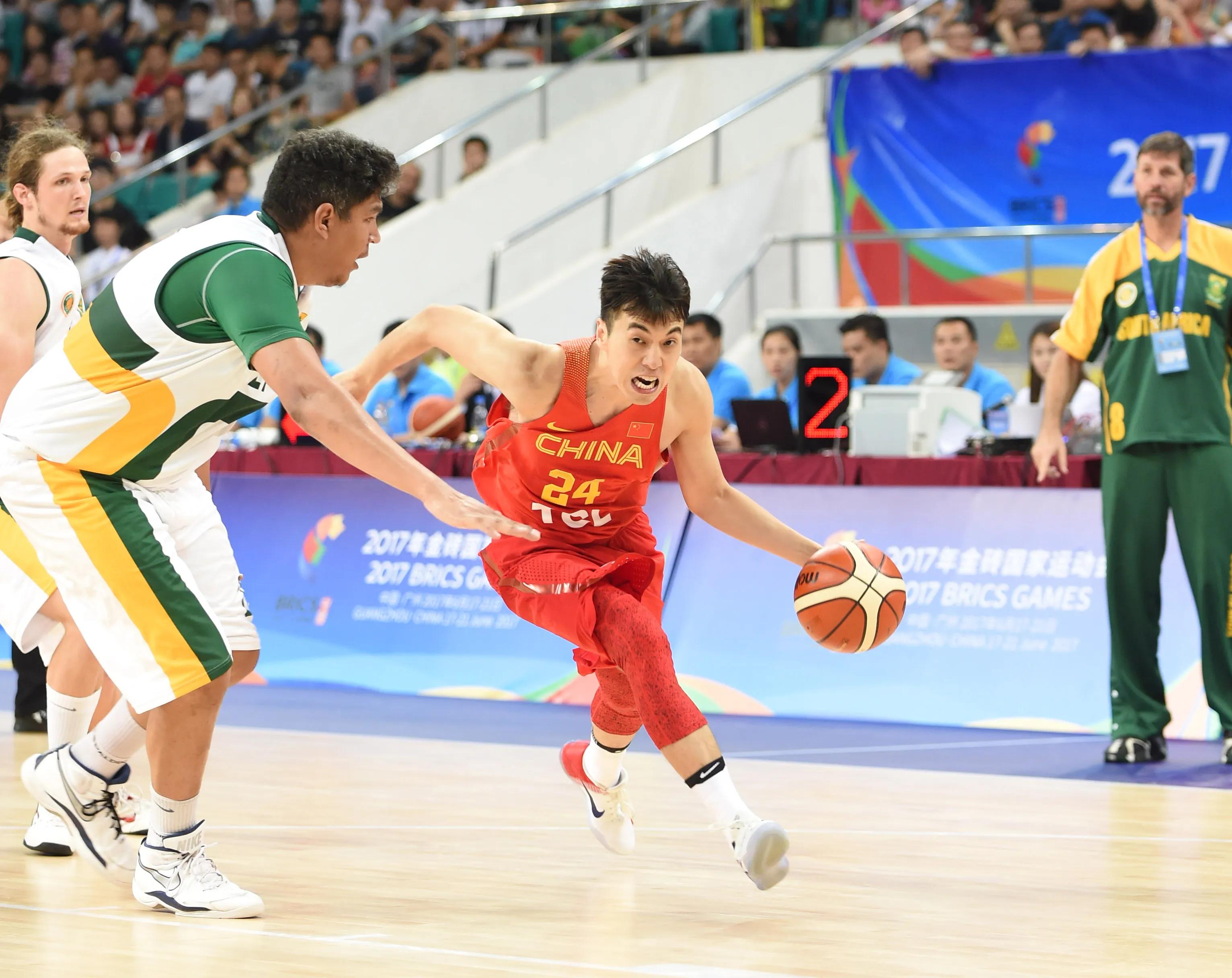 盘点:从国内大学校园走出的现役优秀篮球运动员