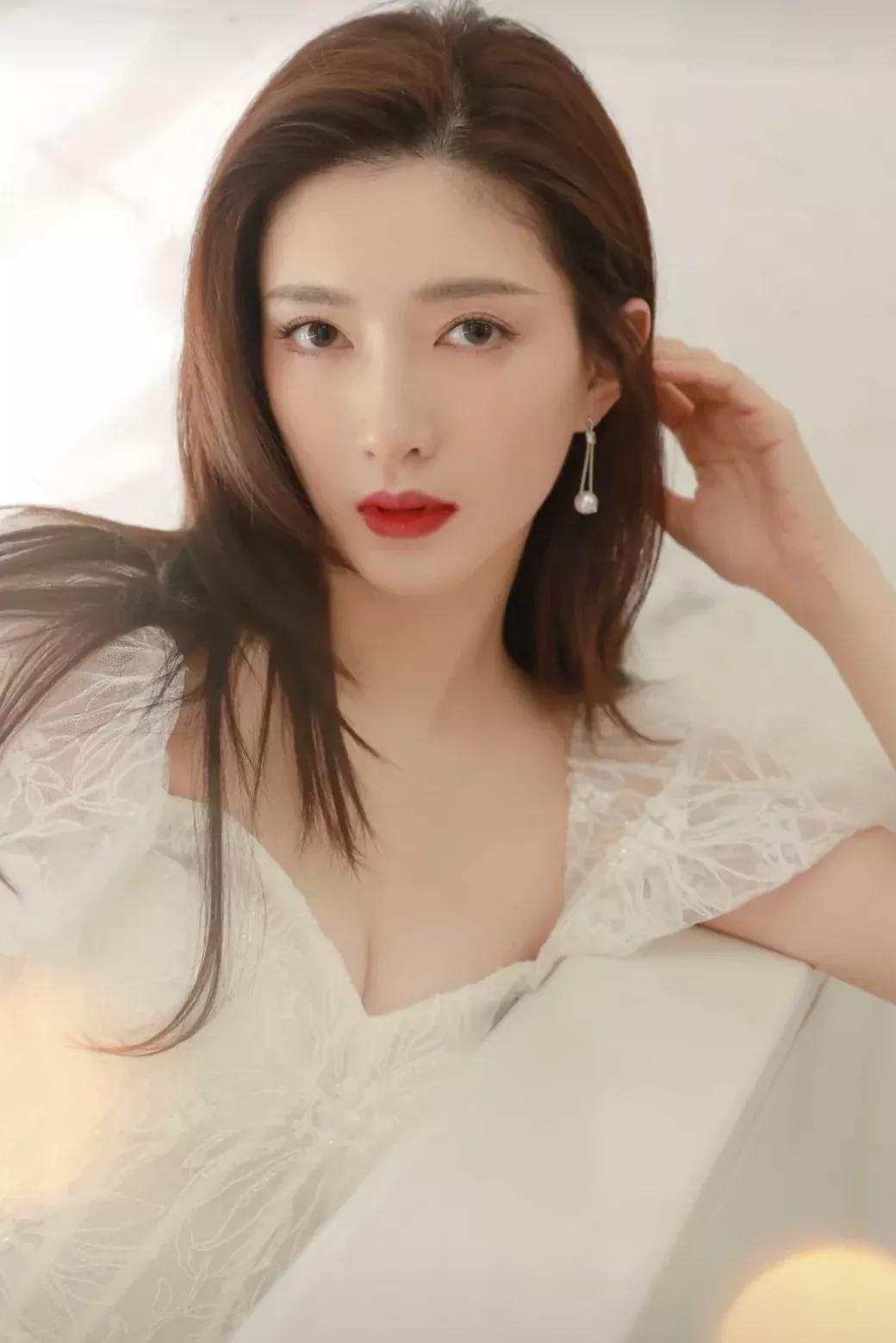 江疏影魅力无限