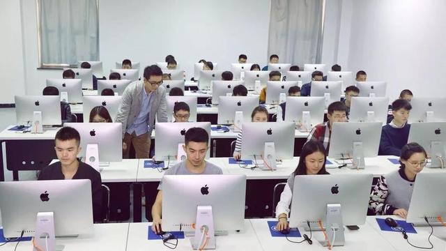 软件专业33个首批示范学院，华科等13所985高校落选