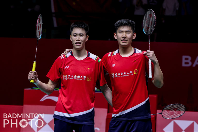 羽毛球高磅用什么線（居然國羽一半雙打選手都用這把“神拍”）