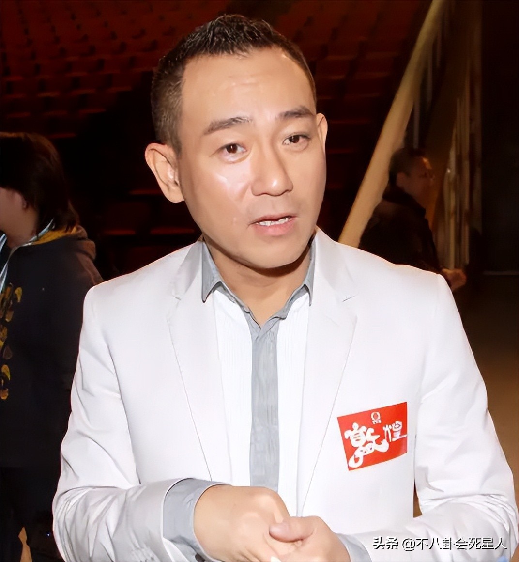 TVB的这些男星太显老，不到30岁就演老头，40岁成“爸爸专业户”