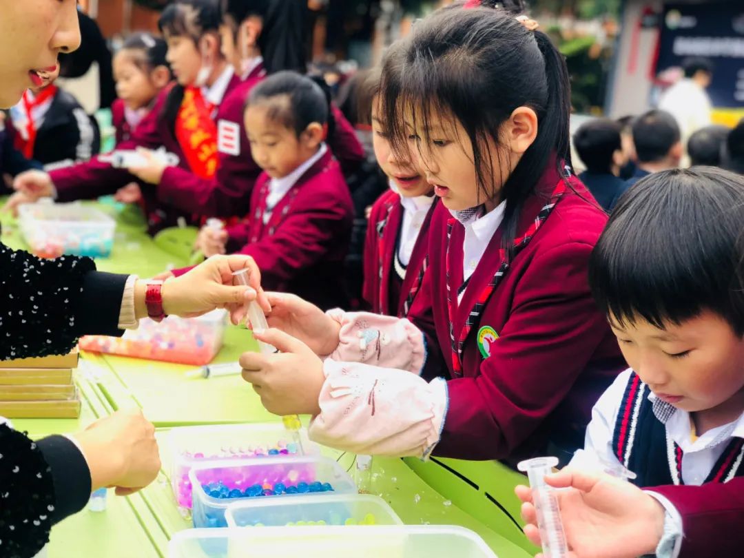 助力课后服务全覆盖、“鸿合三点伴”为学校素质教育“量体裁衣”