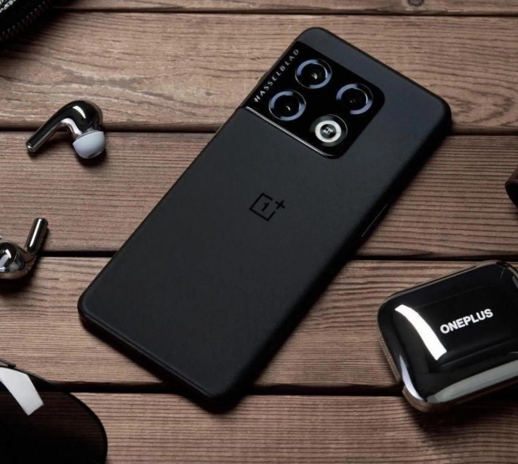 想买旗舰手机？那就看看一加10pro吧