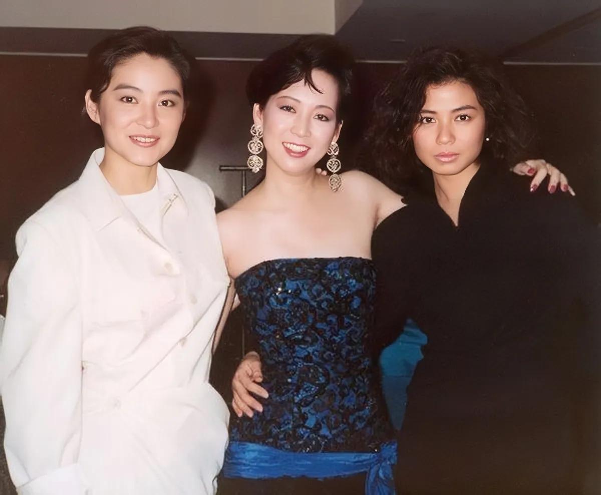 比林青霞还要美的吕秀菱,为何自甘堕落,踏入艳星行列