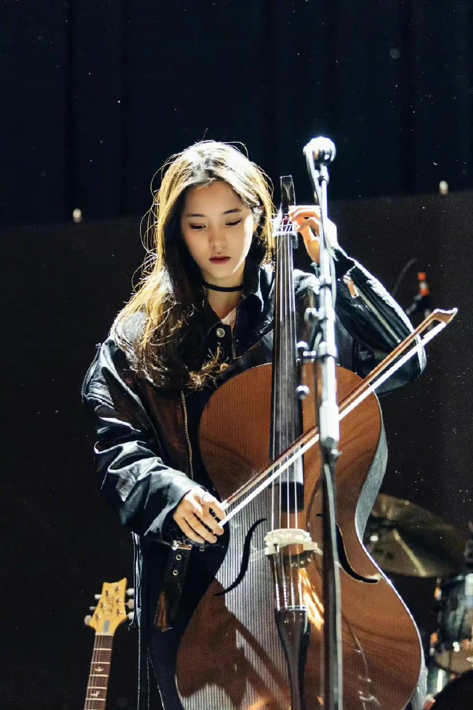 6.16图：檀健次 侯明昊 迪丽热巴 于朦胧 赵丽颖 易烊千玺 吴磊 胡兵 沈月