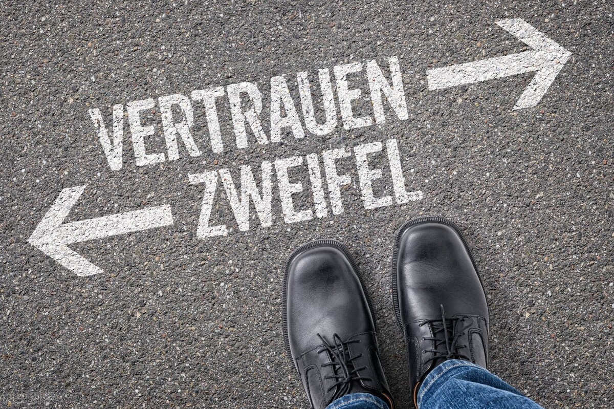 工作5年，我月薪6000，我的助理月薪9000，我要离职吗？