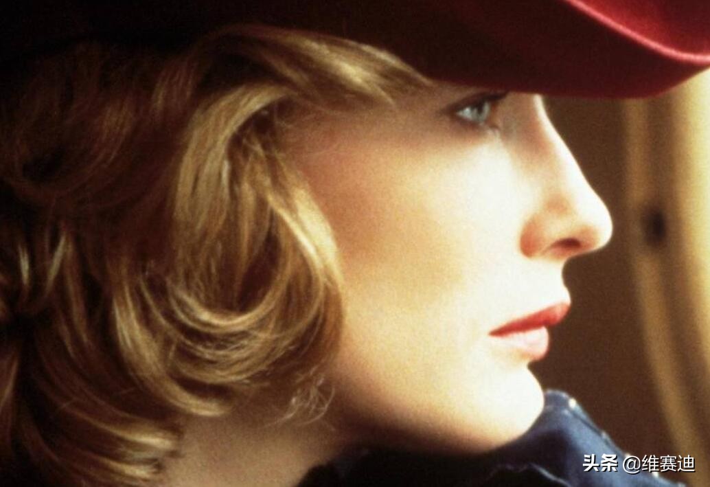 将自己“尖锐”的一面放在适合的位置，这就是布兰切特成功的秘诀