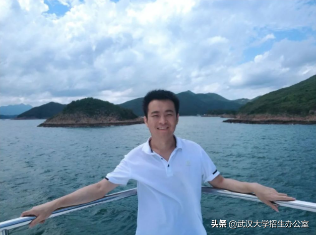 武汉大学电子信息学院（膜拜）