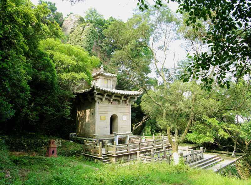 福建一定要去的景区，由三大片区组成，距厦门市106公里