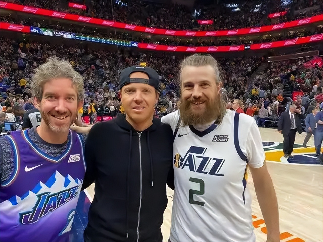 猛龍為什么參加nba（深度解讀：歐文作妖惹怒NBA最大勢力 猶太人能逼到你退役）