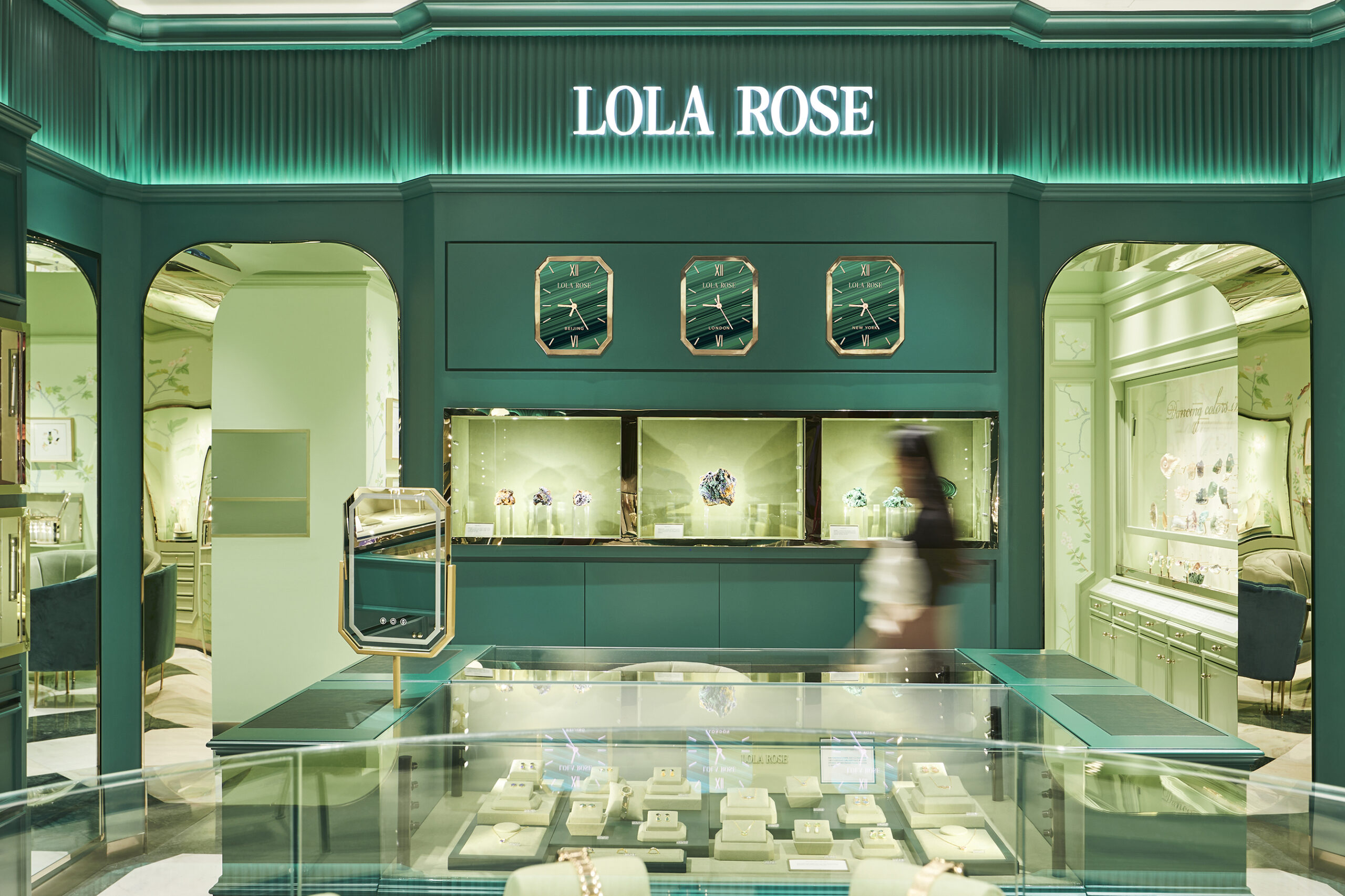 三里屯首店开业，Lola Rose如何挖掘腕表在女性配饰中的潜力？