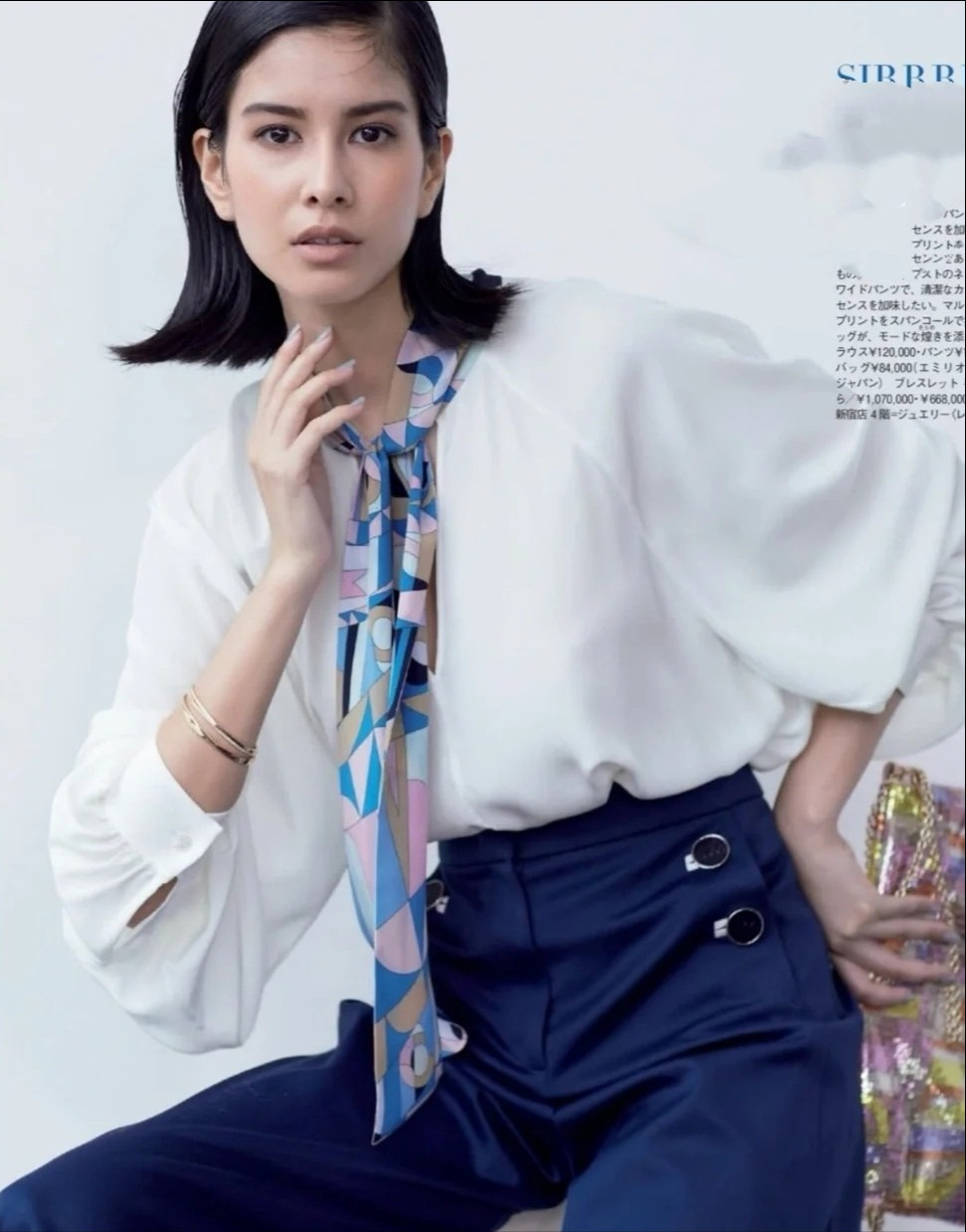 日系穿搭不难，以基础款为轴心，以流行款为半径，打造个性时尚圈
