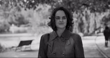 她刚出道，就刷新了华人女星尺度