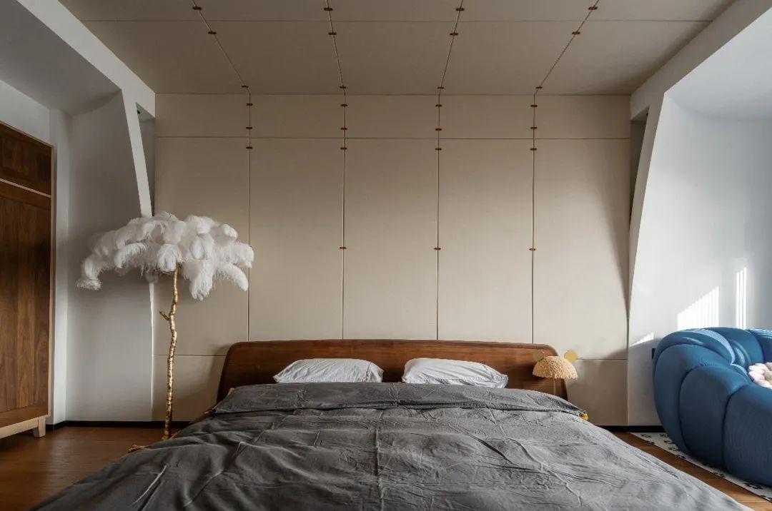 这对上海夫妻的290㎡新家，全屋布置的摩登复古，藏不住的高级感