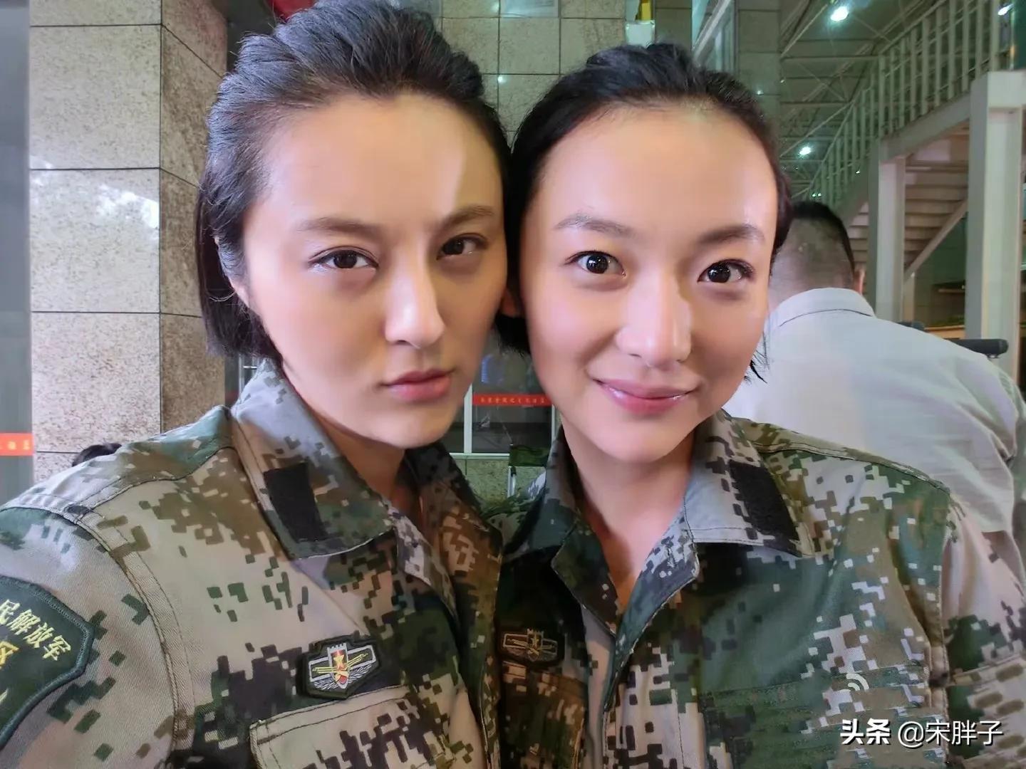 何璐火凤凰演员,短裤(第7页)_大山谷图库