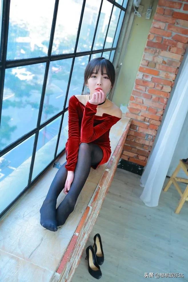 韩国模特李海伦惊艳美图，精美绝伦气质超凡