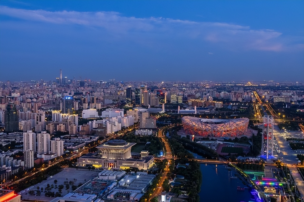 佳能EOS R7评测：全能的便携微单相机