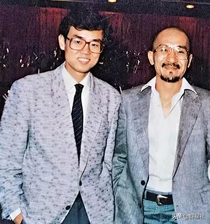 错失周星驰，辞退王家卫，花1亿签约甄子丹，他真是人傻钱多吗？