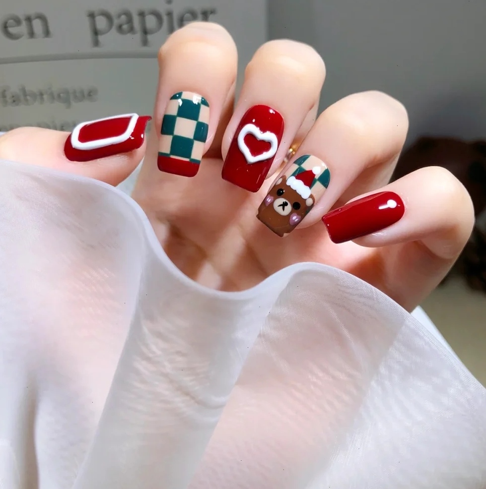 棋盘格美甲时髦个性,撞色纹职场通勤无压力,彩虹猫眼低调又精致,哪一