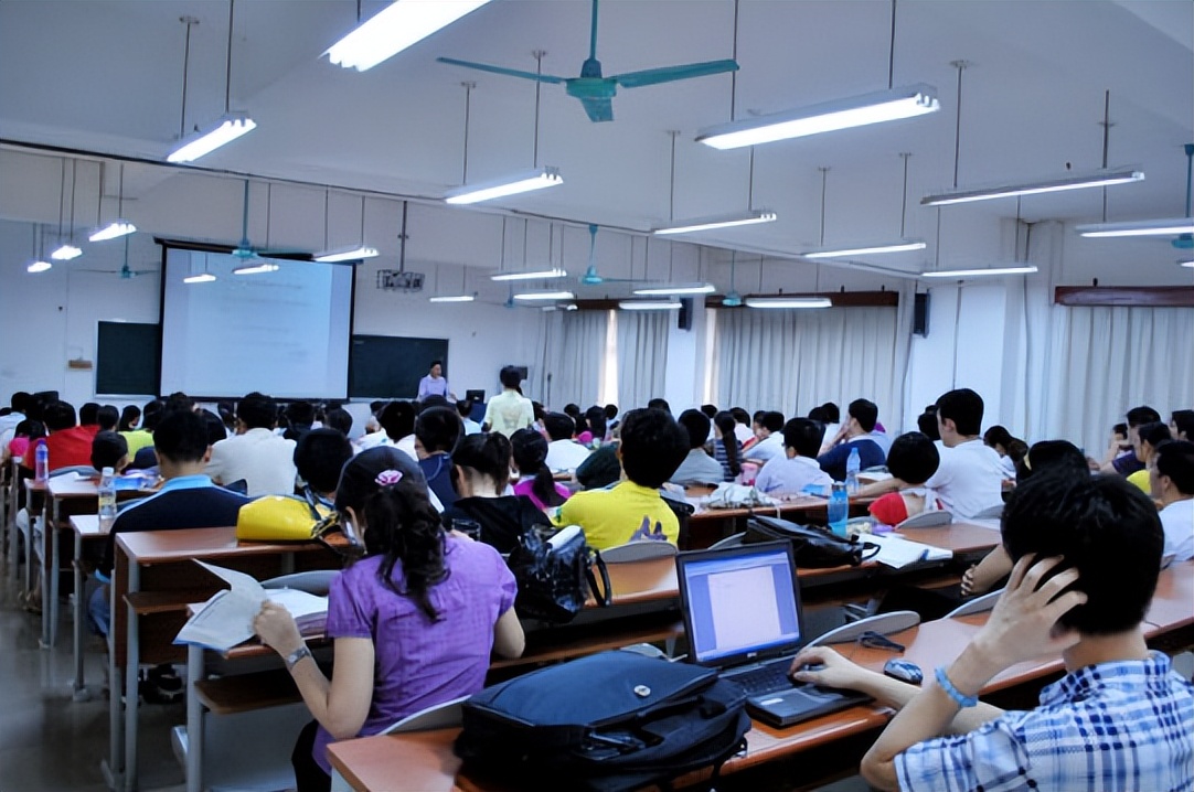 大学毕业需要什么条件（大学毕业后想）