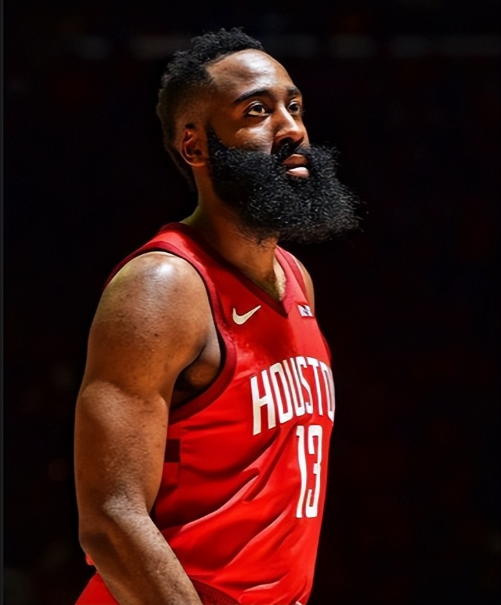 nba现役能成为巨星的有哪些（也许你不想承认，但NBA现役这4位巨星 真可能成“无冕之王”）