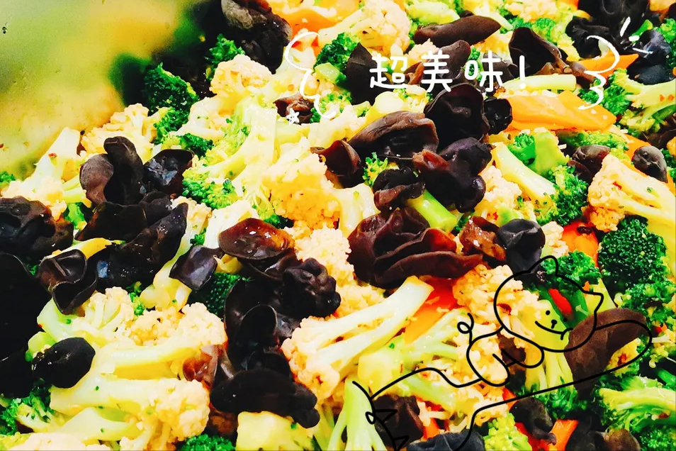 10000+饺子滚滚而来——闻励师生包饺子，话饺子，团团围坐吃饺子