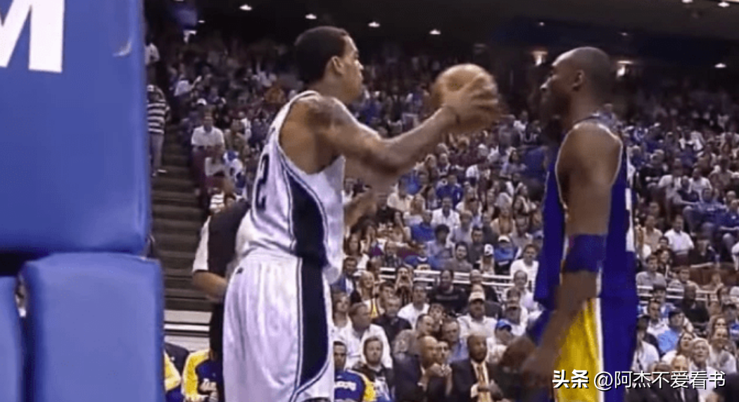 姚明在nba获得了哪些荣誉（姚明是NBA2002年的状元，他那一届有哪些大神，成就如何？）