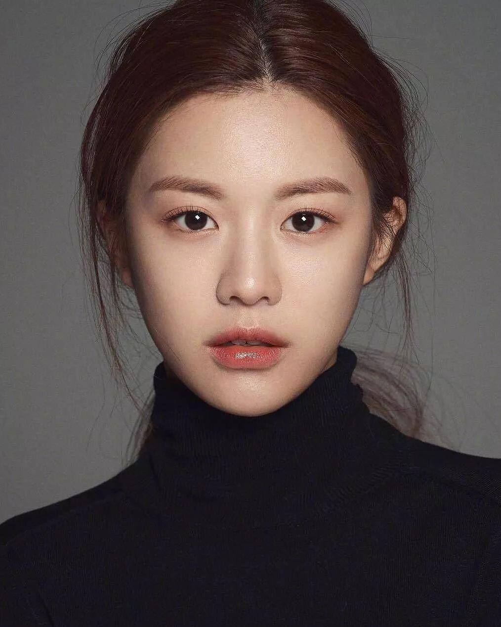 盘点娱乐圈5位整容最成功的女明星,前后判若两人,看着毫无痕迹