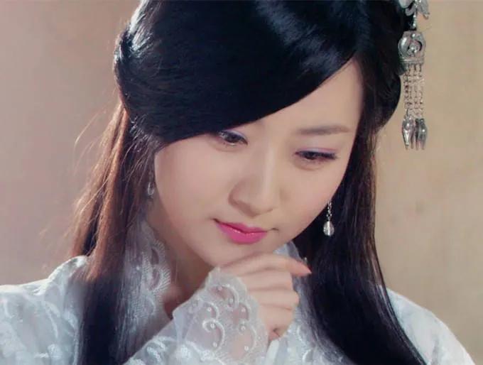 清纯小白兔+暗黑霸王花，又甜又盐坏起来带感的女演员盘点