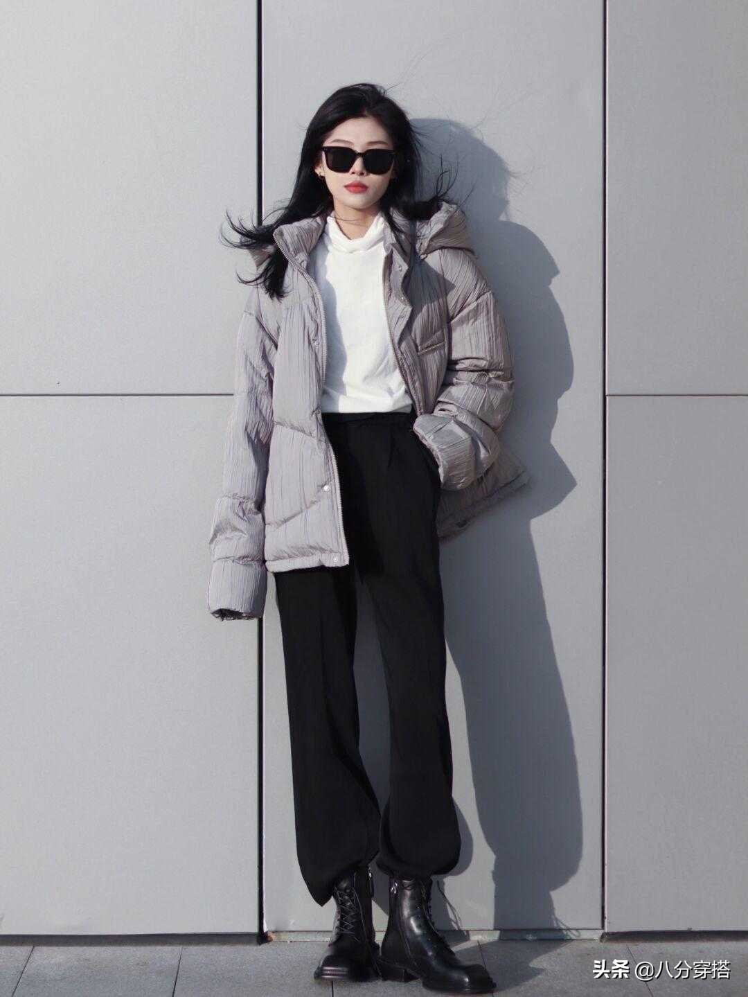冬天的羽绒服没有时尚感吗？看看这些穿法，简洁大方。