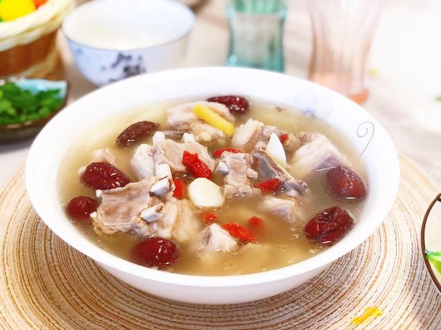 冬天免疫力低，多吃这8种食物，“叶酸”含量高，男女老幼皆受益