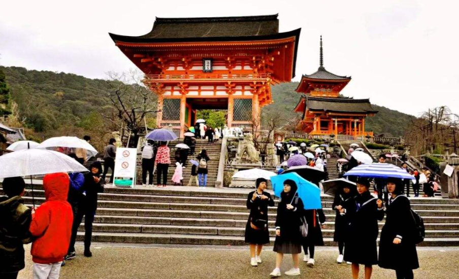 在一位日本教授的眼中：中国留学生优秀得“可怕”