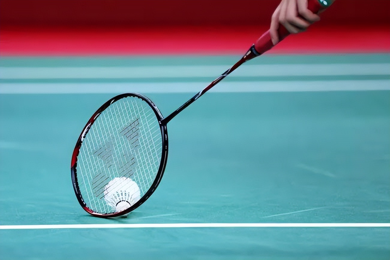 打羽毛球可以代替跑步吗(挥拍类运动又被表扬了:在保护心血管方面,它