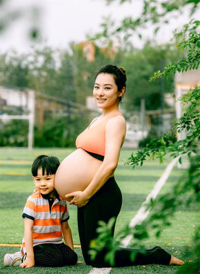 刘璇平衡木冠军怎么好（43岁奥运冠军刘璇近况，嫁入豪门被宠成少女，如今已是霸道女总裁）