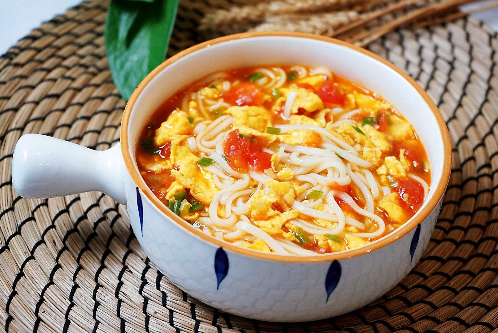 1,西红柿鸡蛋面.