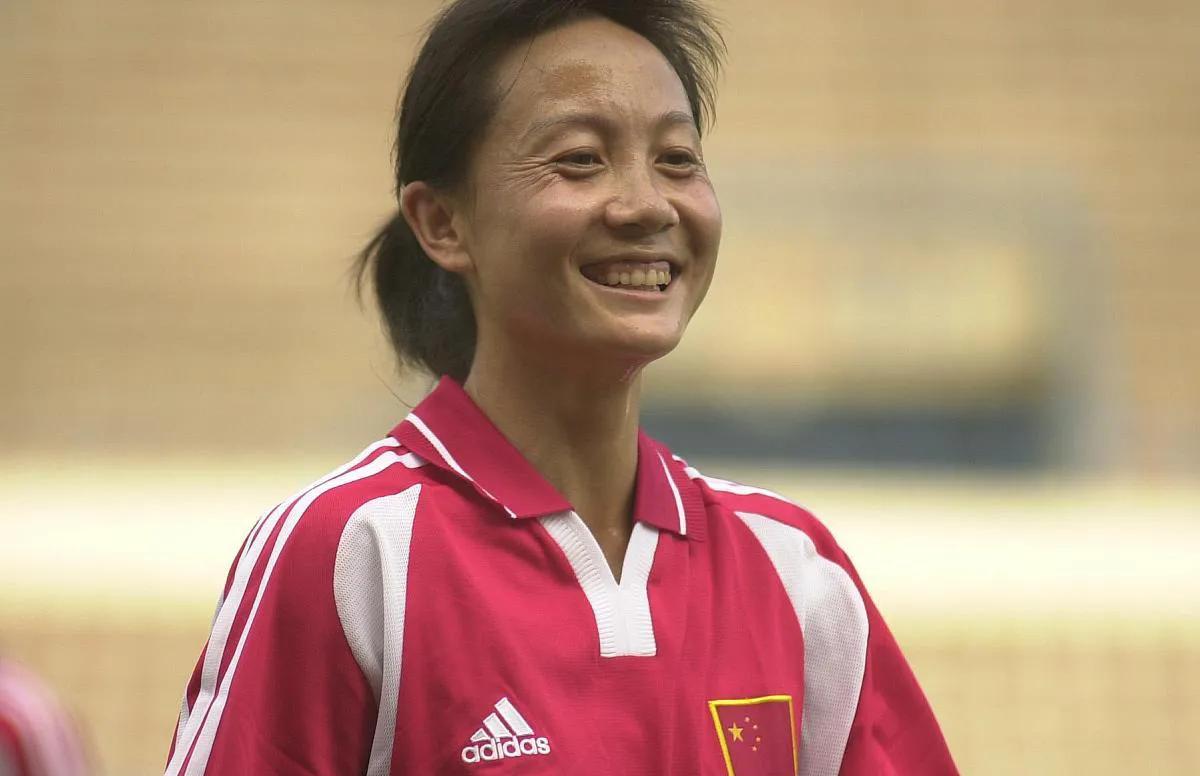 左后卫:王丽萍在二十世纪末期的那支铿锵玫瑰当中,一直都是王丽萍在