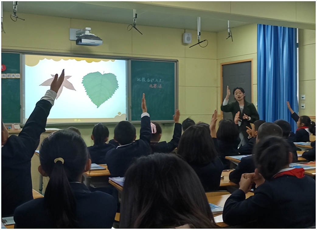 四川天府新区教育联盟集团小学段数学教研活动在籍田小学举行