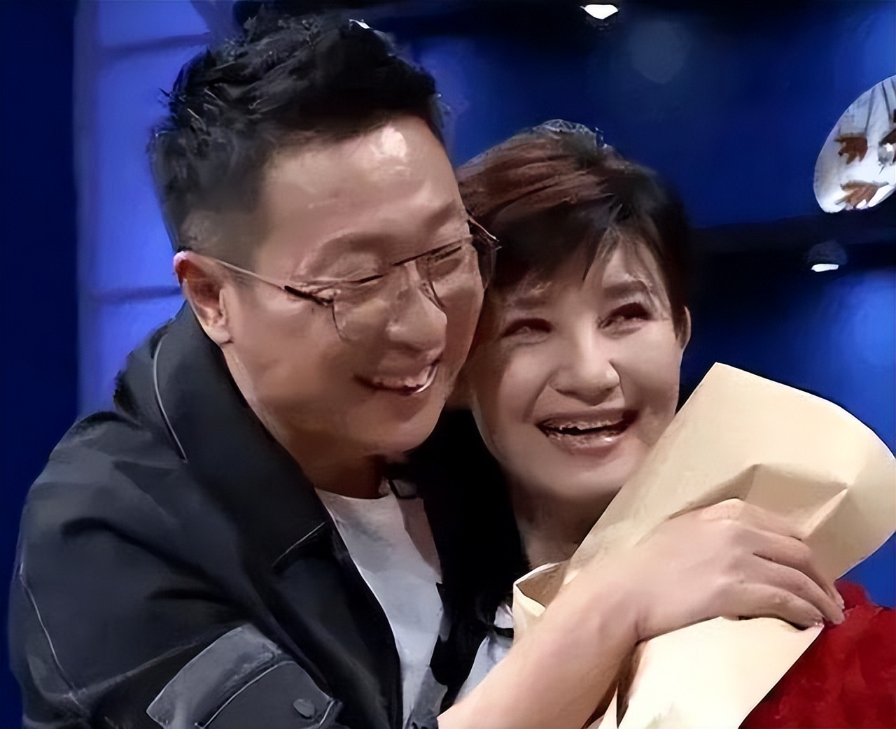 演员林永健:穷小子娶最美军花,婚后生一子,今事业有成家庭幸福