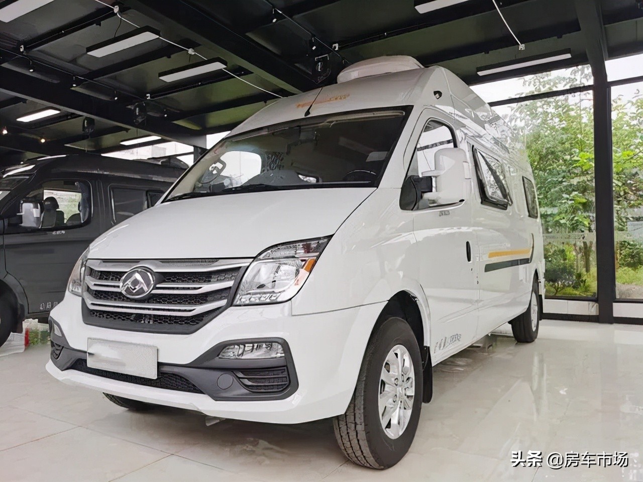 大通v80房车c式型房车，空间大了隐私性也好