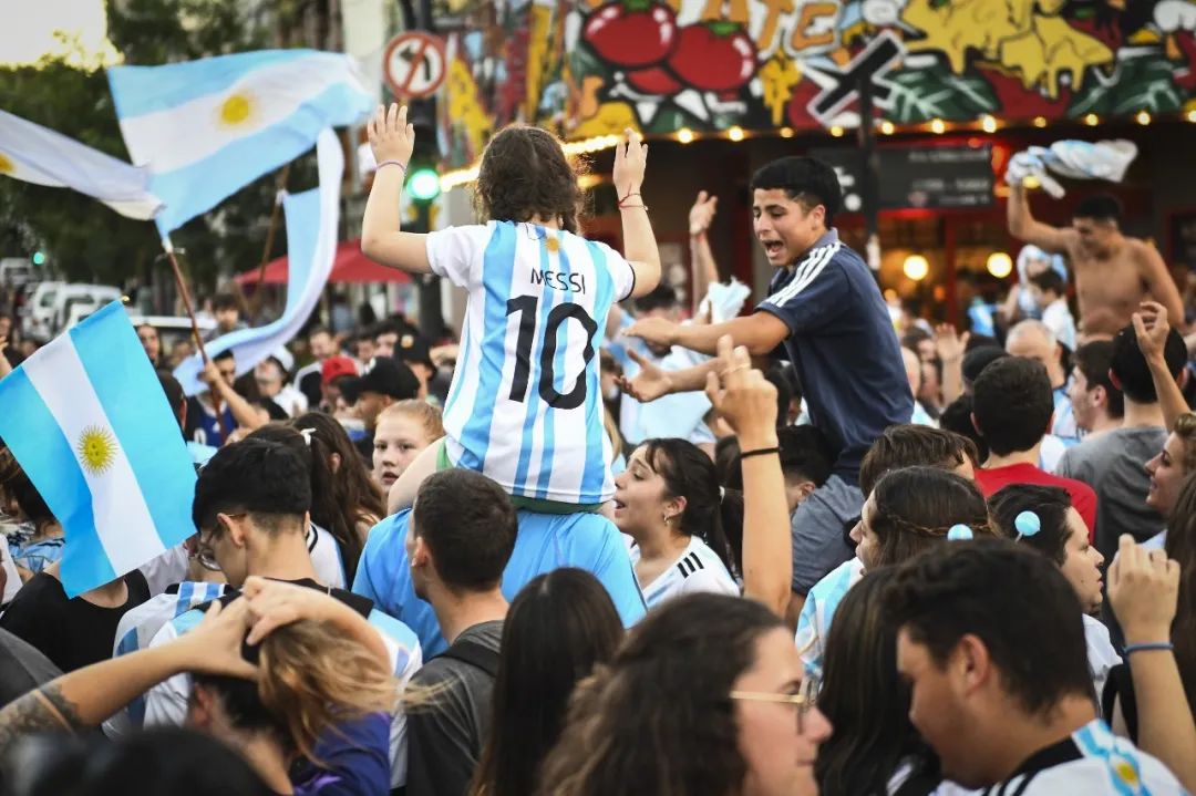 为什么说梅西最后一届世界杯（梅西最后一次世界杯，为阿根廷圆梦，也创造了史上最高商业价值）-华海博客