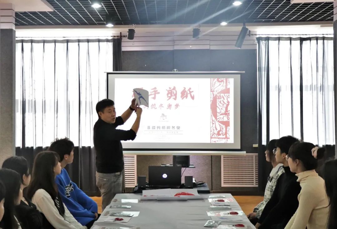 「沧州非遗」沧州交通学院被确定为韩宝菊剪纸艺术教育基地