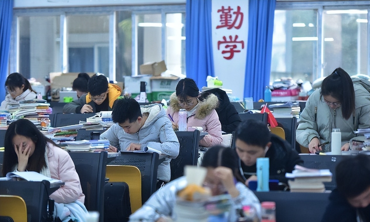 考研也有“大小年”的说法？不要过分担心，成绩好才是成功的根本