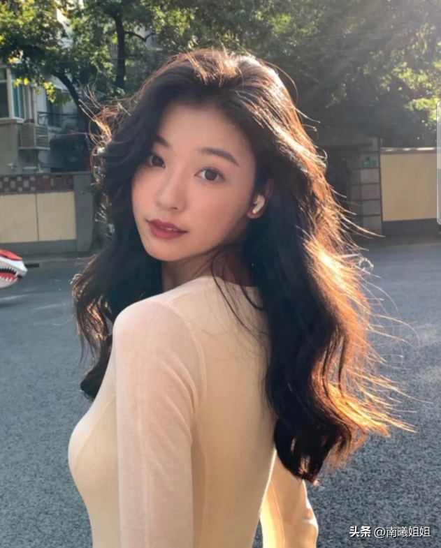 圆脸适合什么发型（你是什么“脸型”就留什么“发型”！方脸适合长发、圆脸适合卷发）