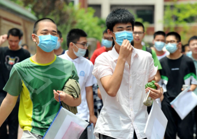 高考满分作文很“特殊”，全篇755个字，有30个字阅卷老师不认识