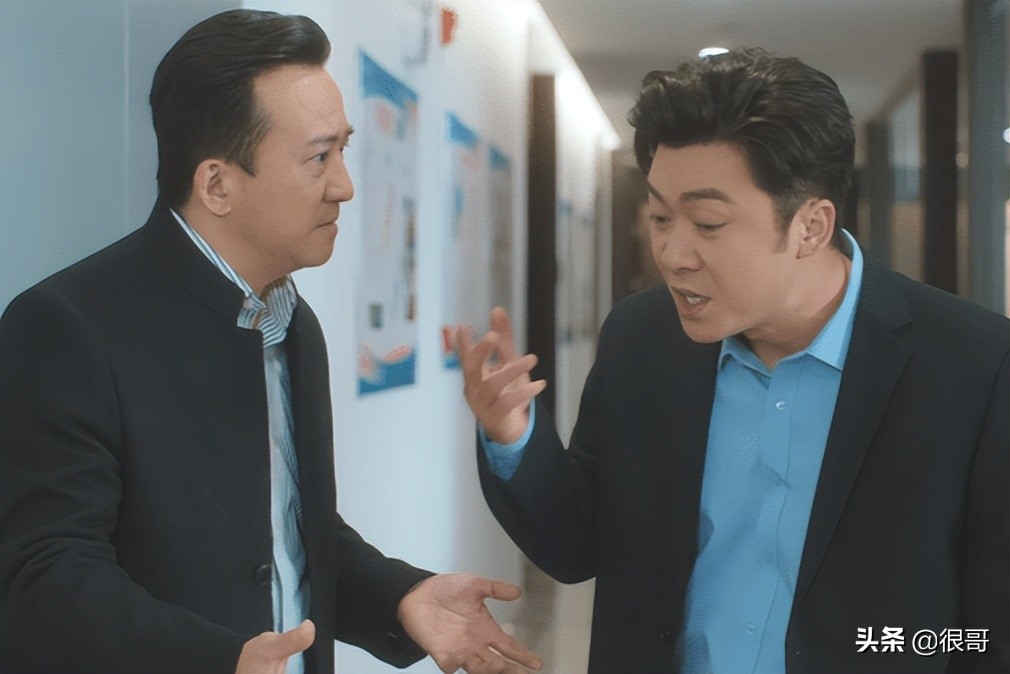 金铁峰：刘奕君同学，因演日本人成名，如今在幸福到万家中扮莫总